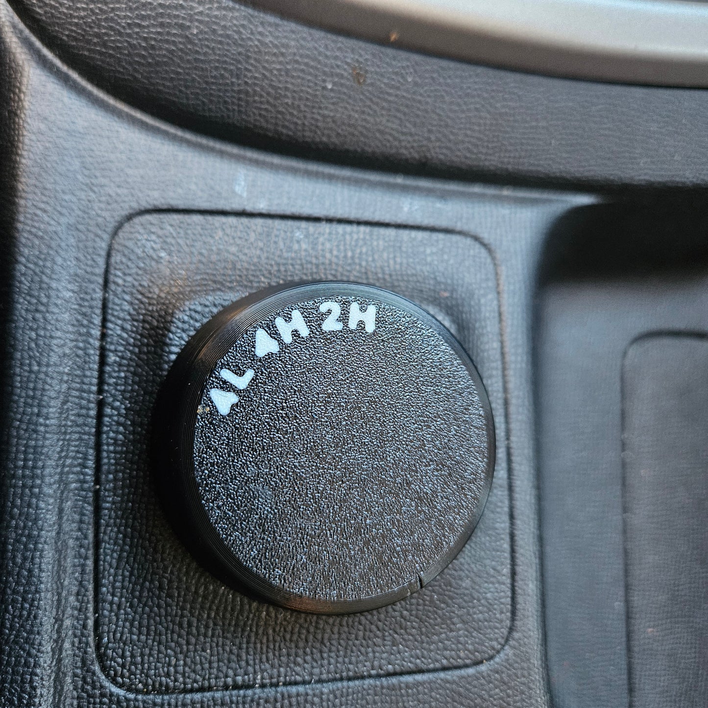 RG Colorado 4WD selector splash cover